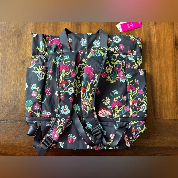 Vera Bradley Reactive Sports Floral Bag- BNWT - Picture 4 of 4